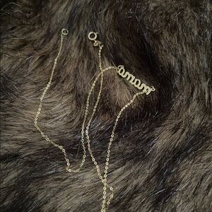 Gold 'Mama' Necklace